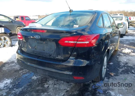 2016 Ford Focus Se z USA, uszkodzony, nr VIN 1FADP3F29GL208111